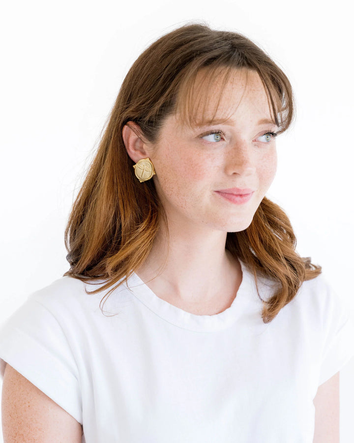 Susan Shaw Dragonfly Studs - Gold