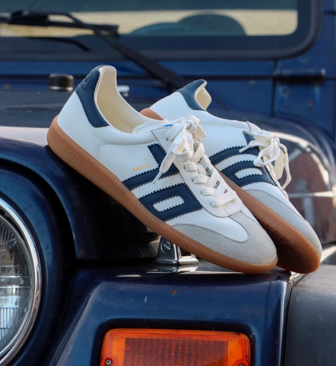 BACK 70 - CLOUD in NAVY Sneakers