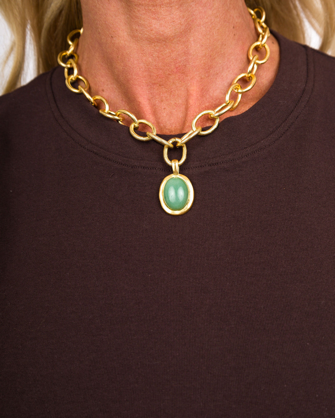 Gold Oval Jade Loop Chain Necklace