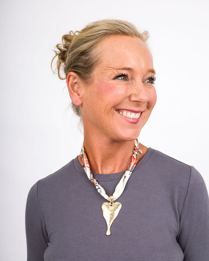 Scarf Necklace Large Pendant Off White