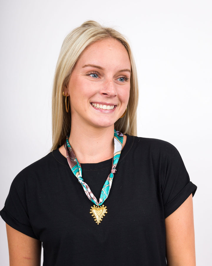 Scarf Necklace Small Pendant Turquoise ( Heart )