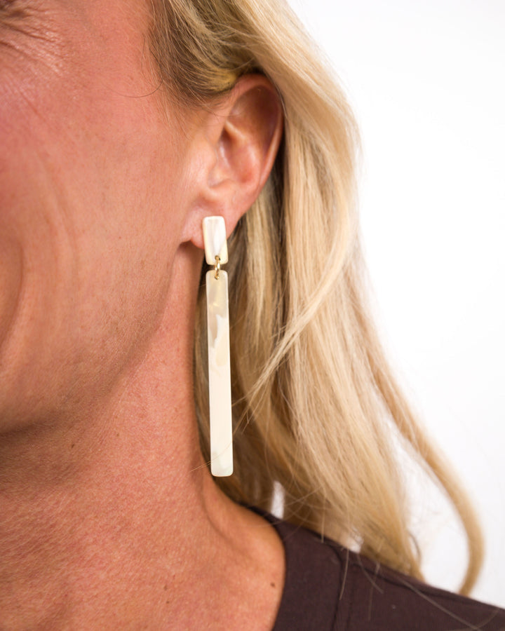 Linny Co- Keli Champagne Sparkle Earring