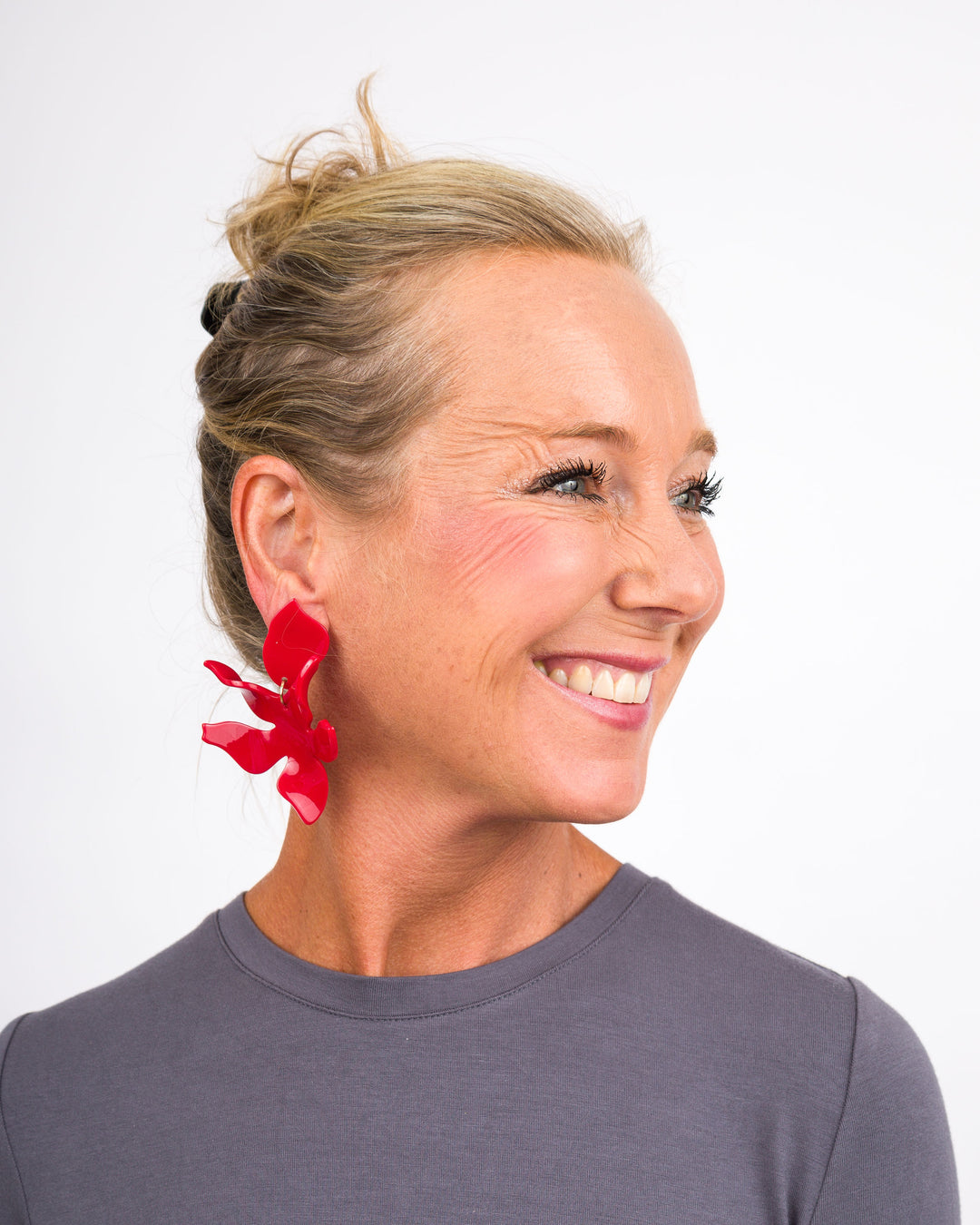 Linny Co - Flora Dove True Red