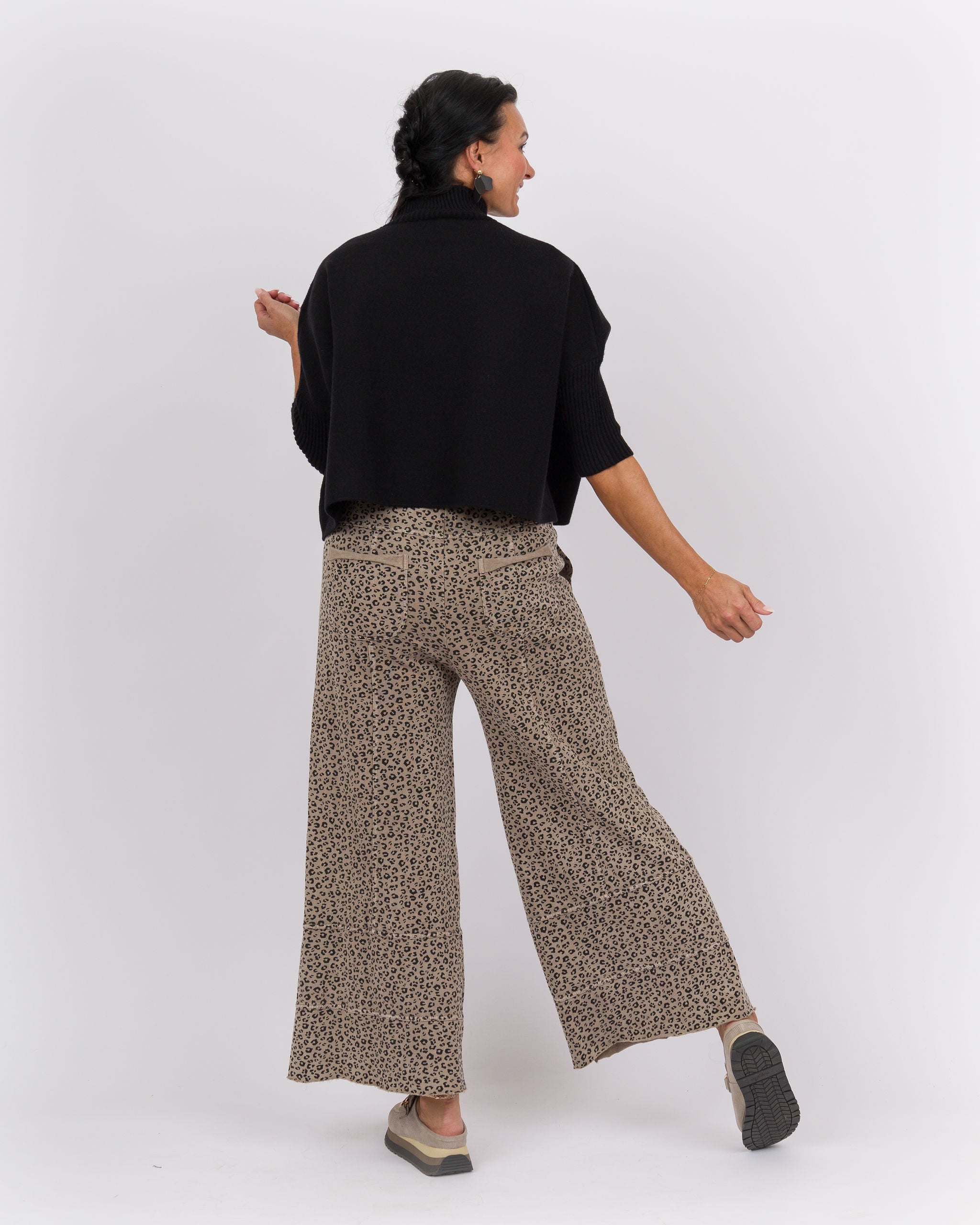 Kerisma Aja Sweater- Black – Hip Chics Boutique