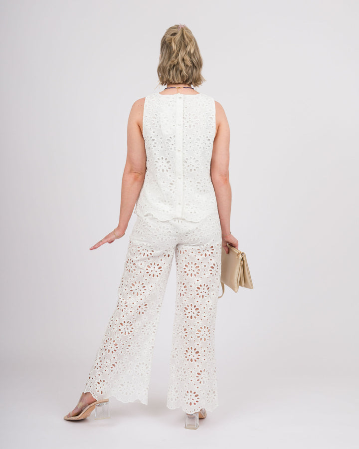 Floral Eyelet Lace Sleeveless Top - Off-White