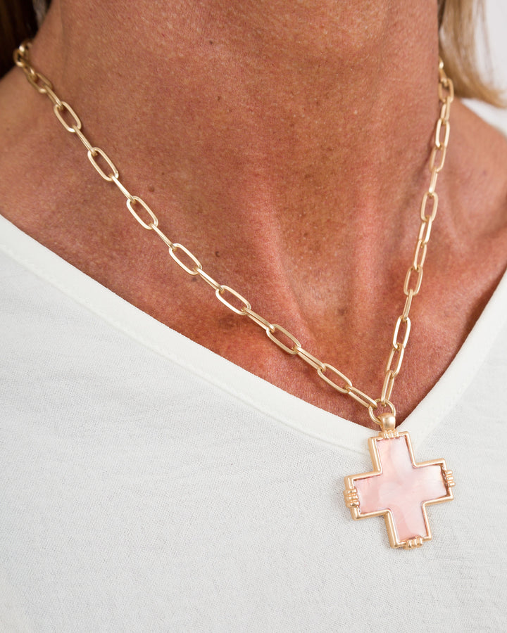 Shell Cross Paperclip Chain - Pink