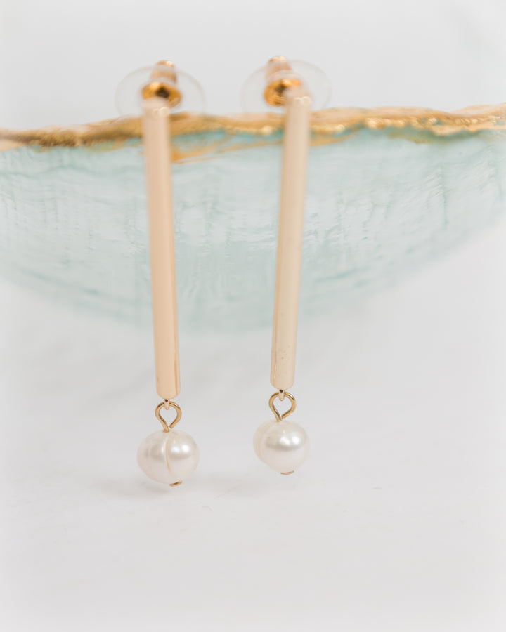 Long Rod with Pearl Earrings