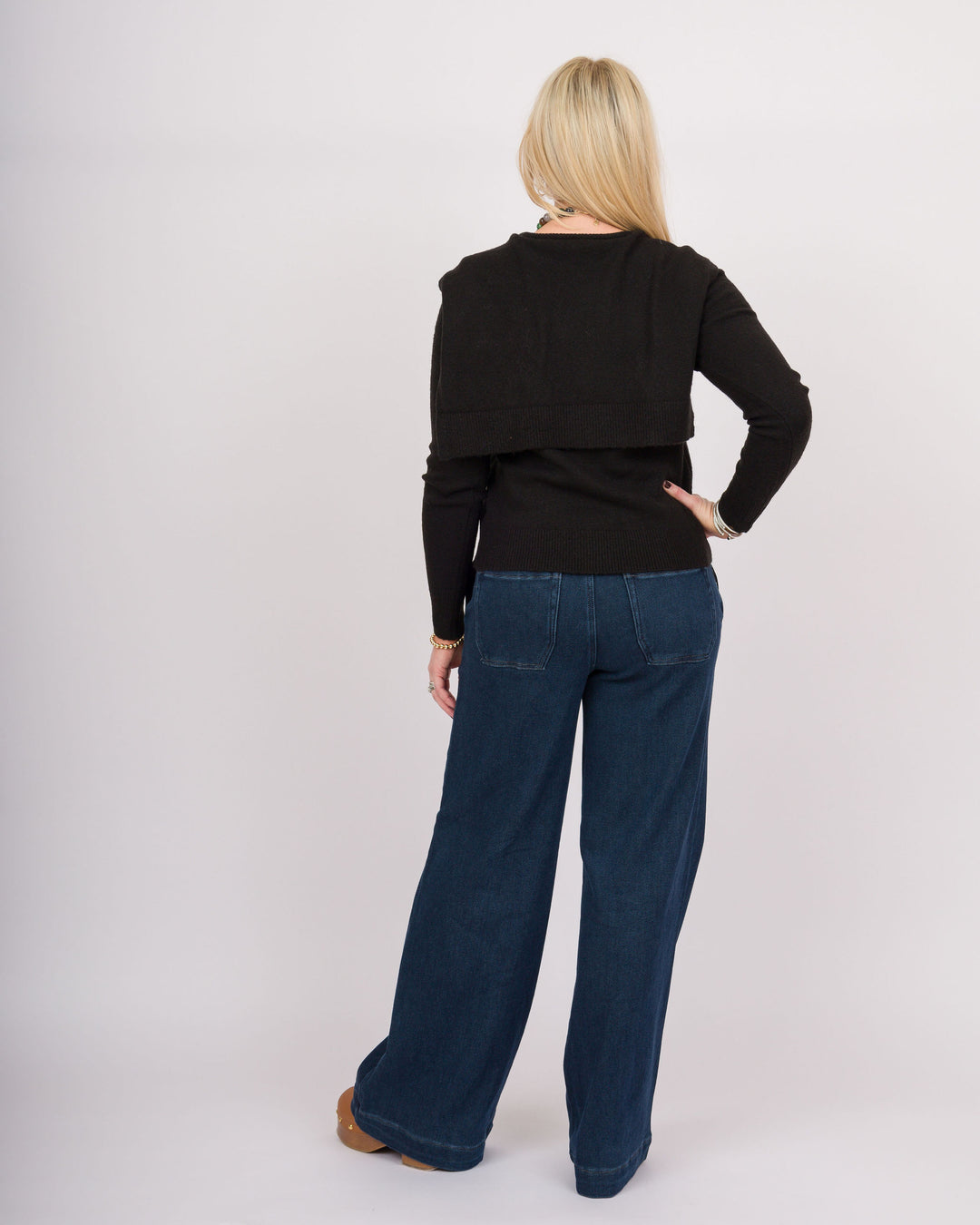 Heart of Pine Malinda Black Sweater with Scarf