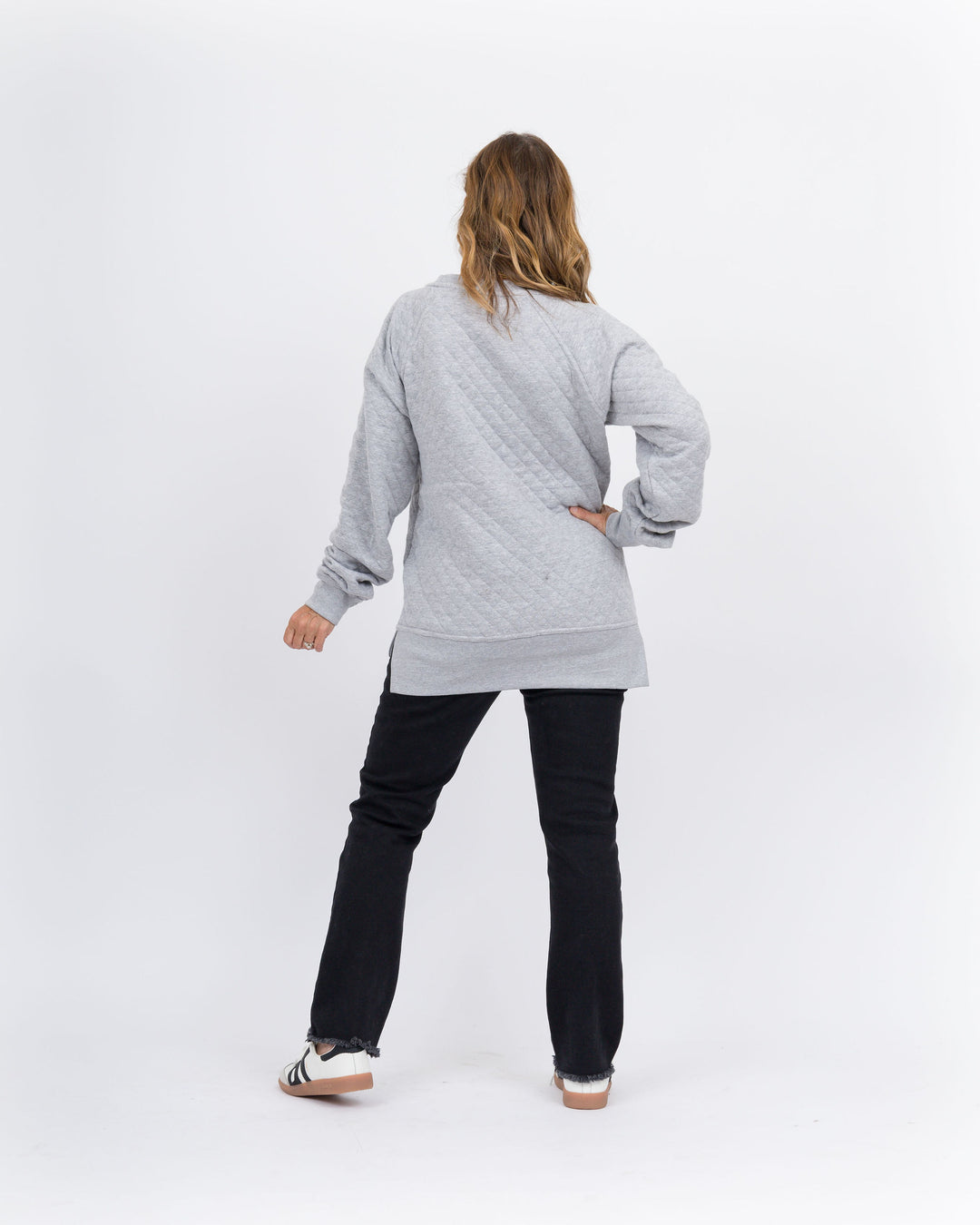 Everly Quilted Sweatshirt - Grey