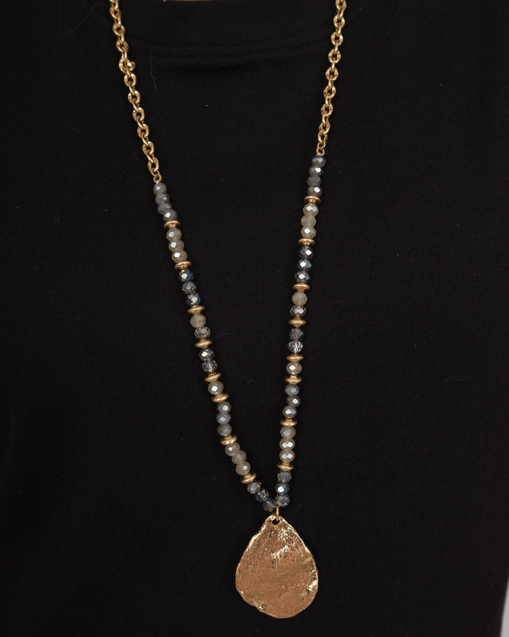 Beaded Texture Teardrop Necklace