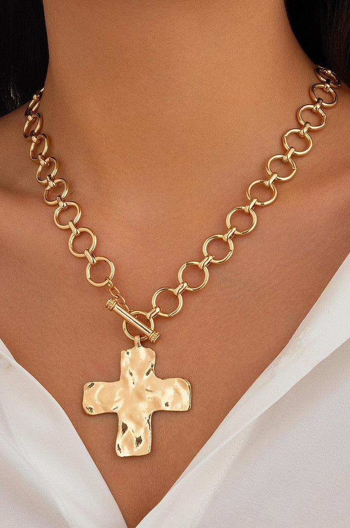 SM Cross Necklace Gold