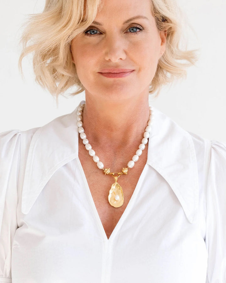 Susan Shaw Pearl Oyster Pearl Necklace
