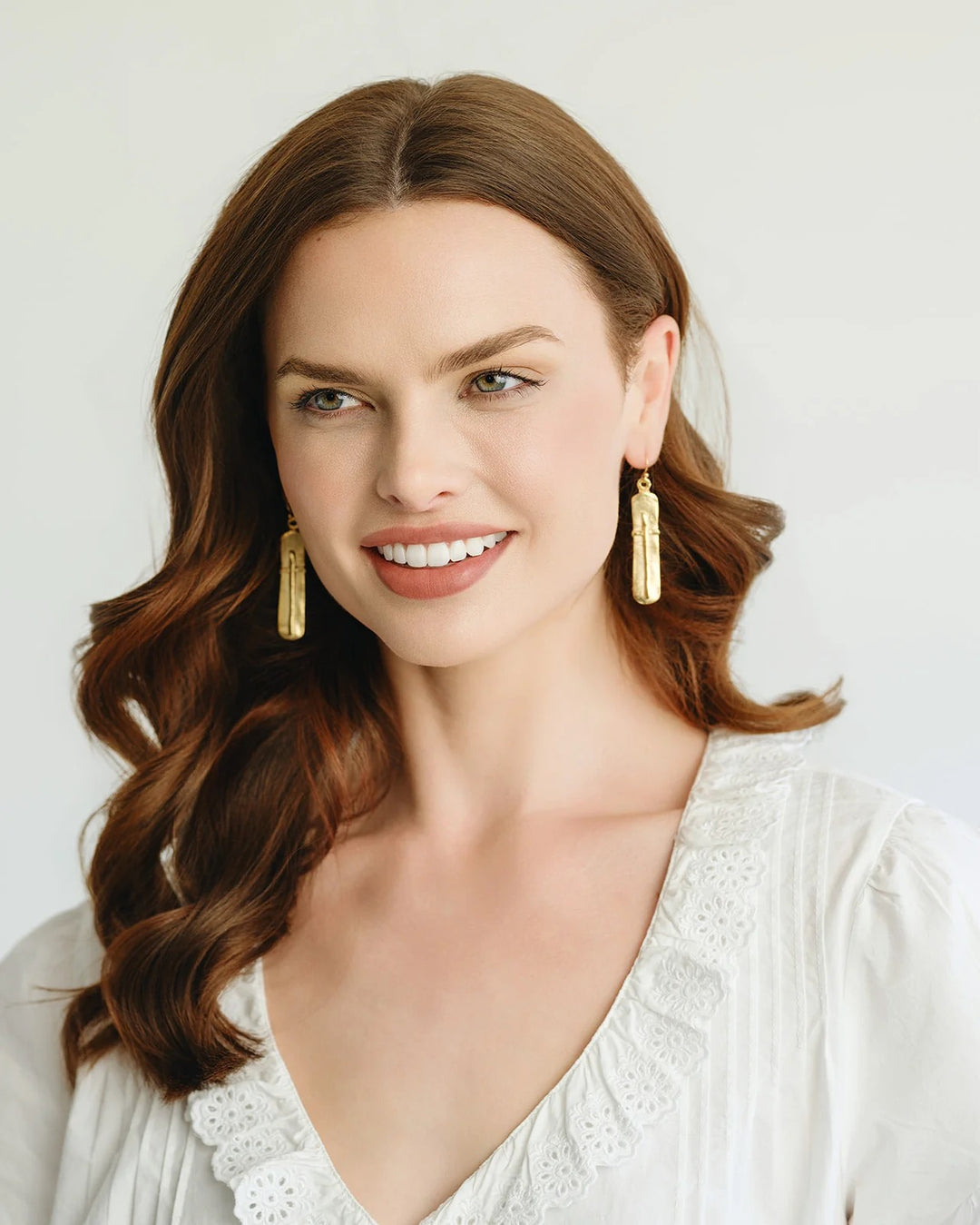 Susan Shaw Gold Bar w/Cross Earrings