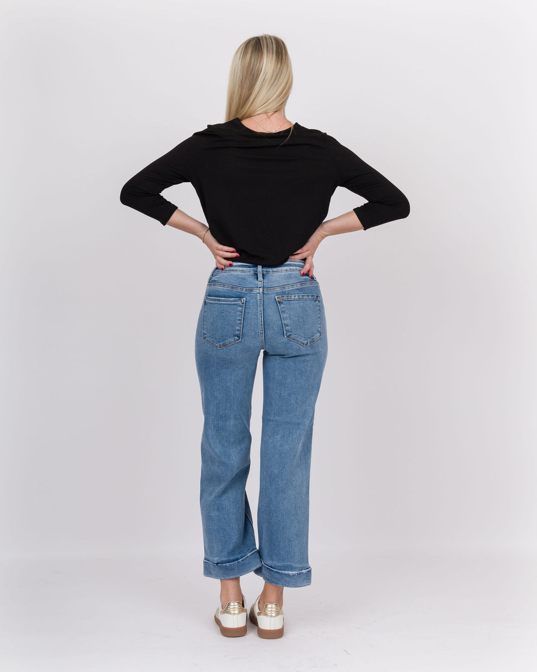 Risen Mid Rise Crop Straight Taylor Cuffed Jeans Medium