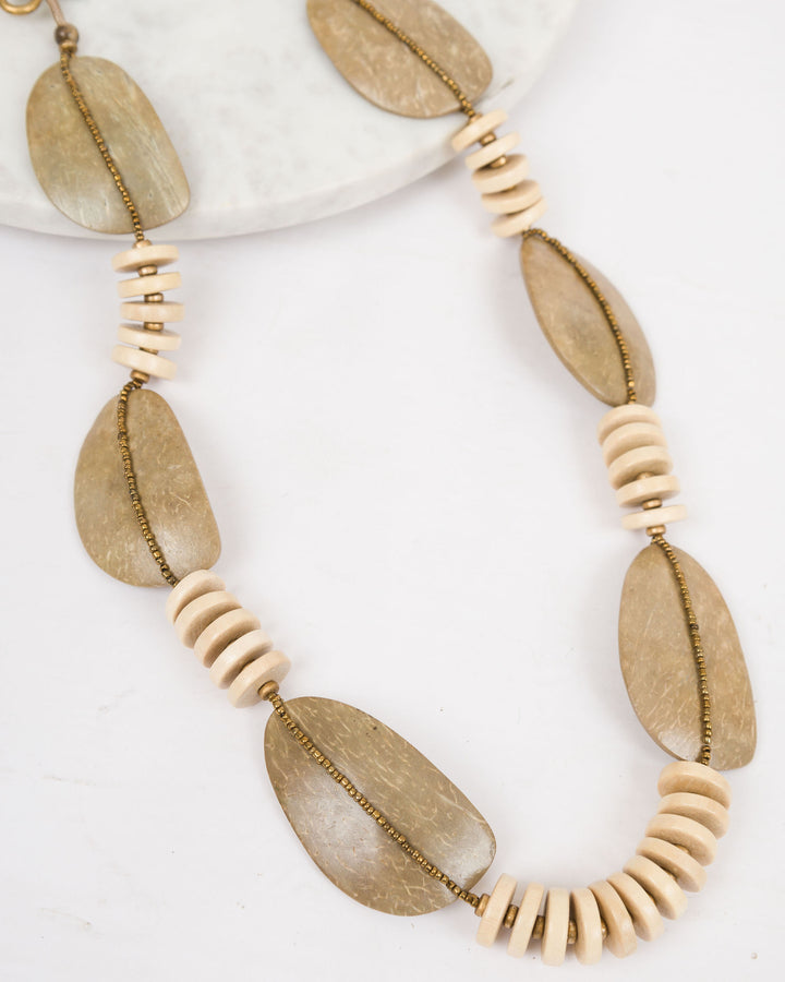 Mica Pendant Cream Disk Necklace