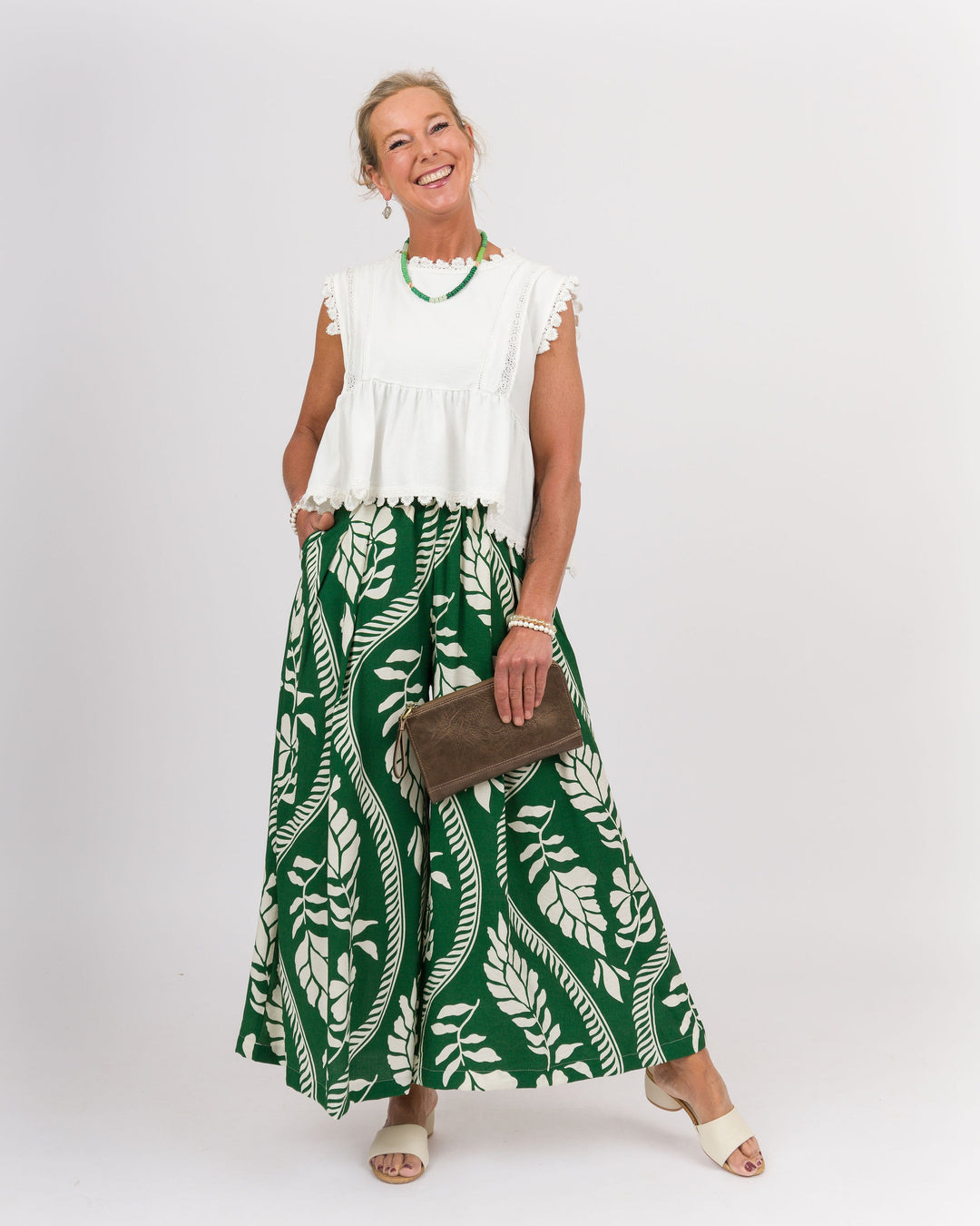 Soft Washed Lace Decorated Sleeveless Top - Off-White