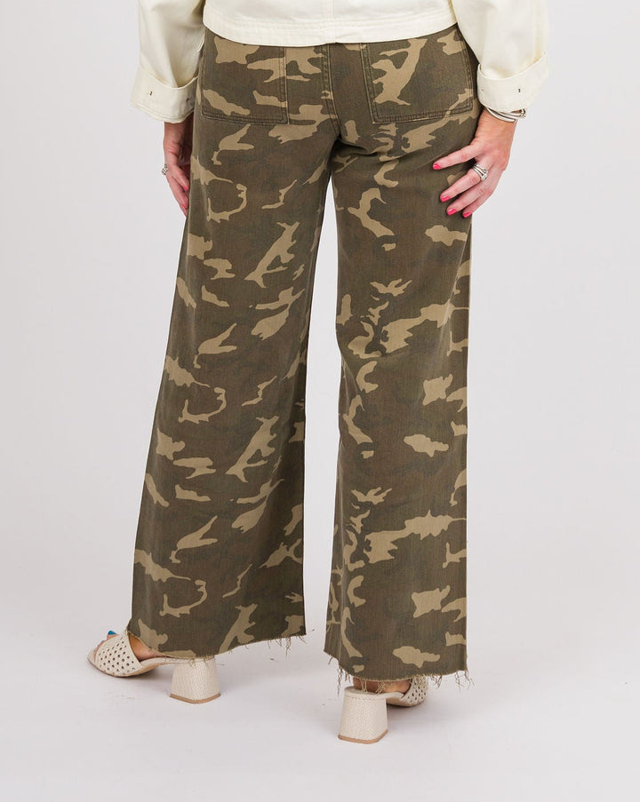 Stand Out Camouflage Pants