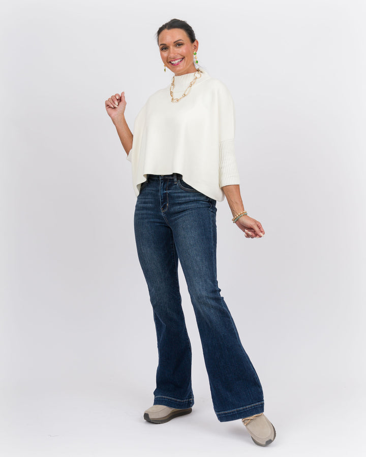 Kerisma Aja Sweater-White