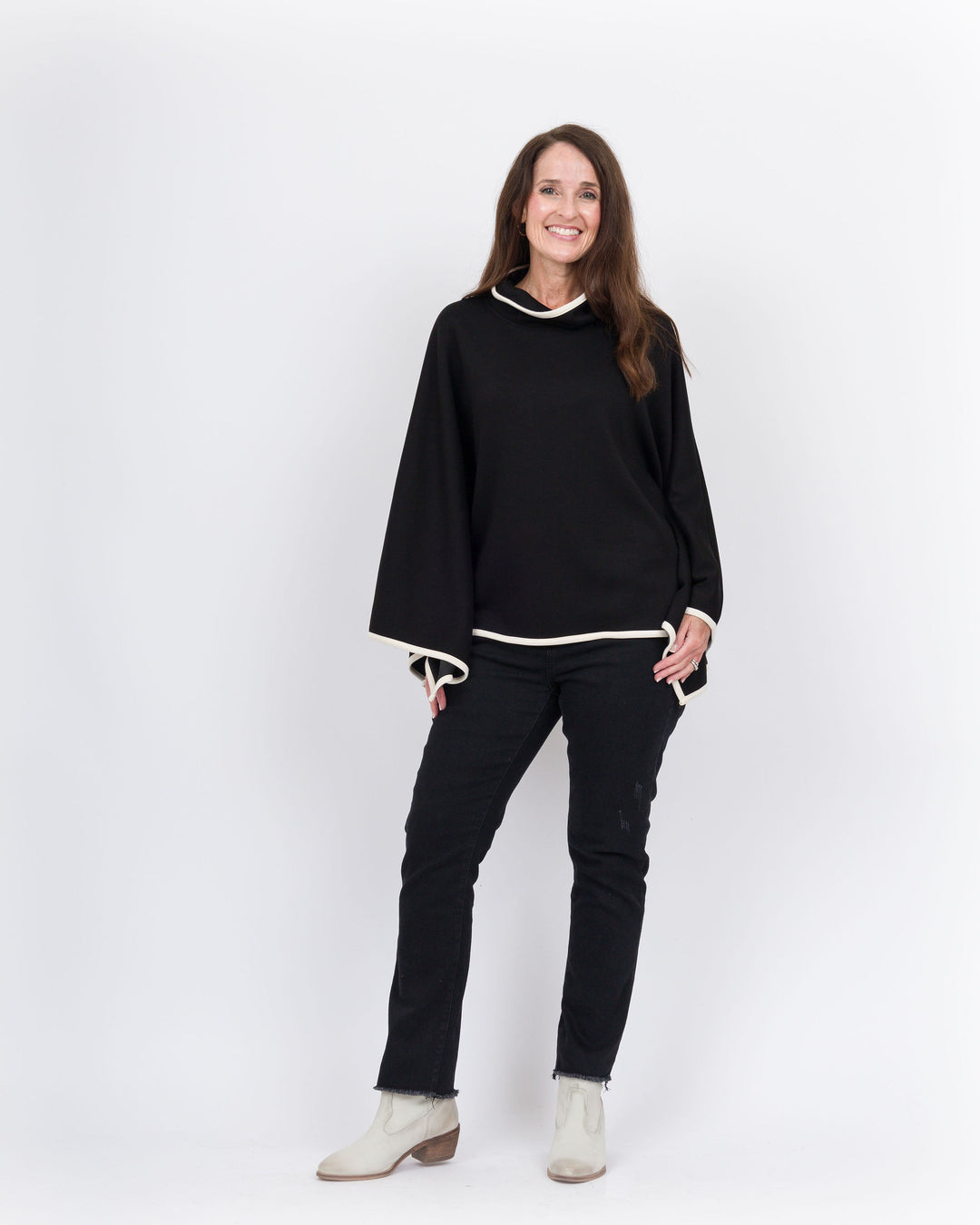 Piping Hot Poncho Top-Black