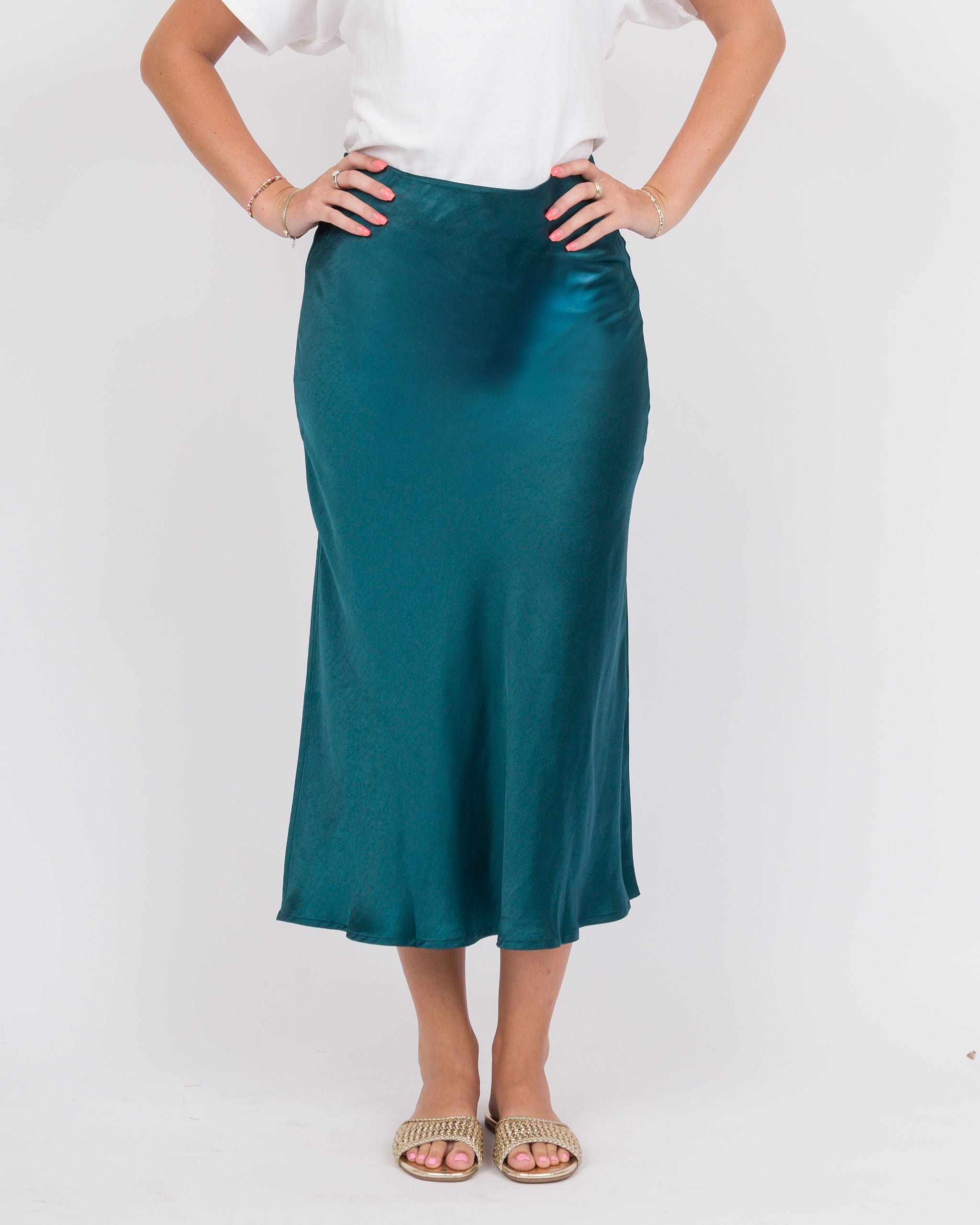 値下げしました　新品satin midi skirt Teal Me More Satin Midi Skirt – Hip Chics Boutique