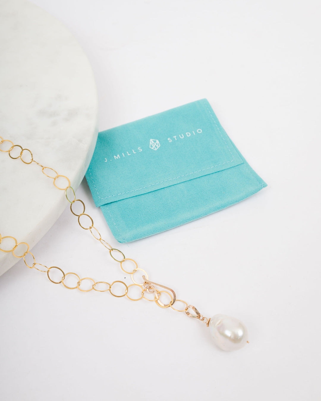 J.Mills Studio Extra Large Baroque Pearl Oval Chain Necklace