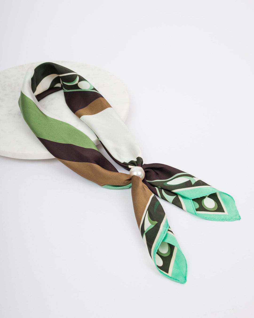 Magnetic Pearl Scarf - Green , White + Black