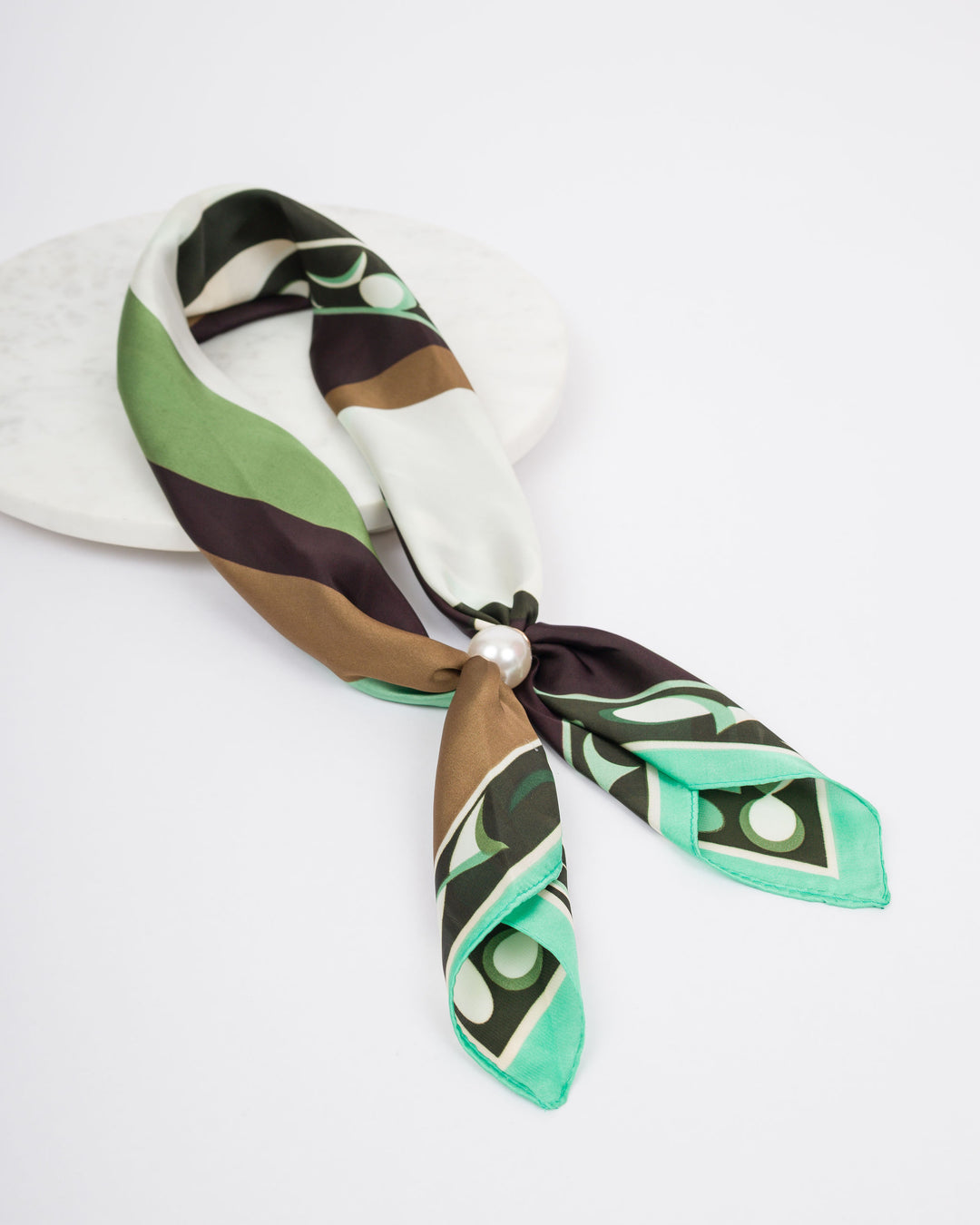 Magnetic Pearl Scarf - Green , White + Black