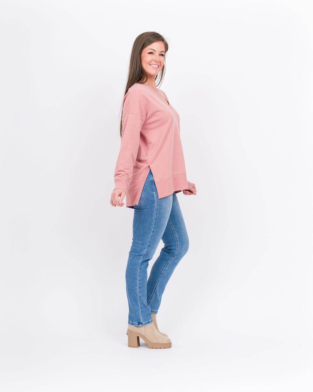 Z Supply Modern V-Neck Weekender -Rosebud