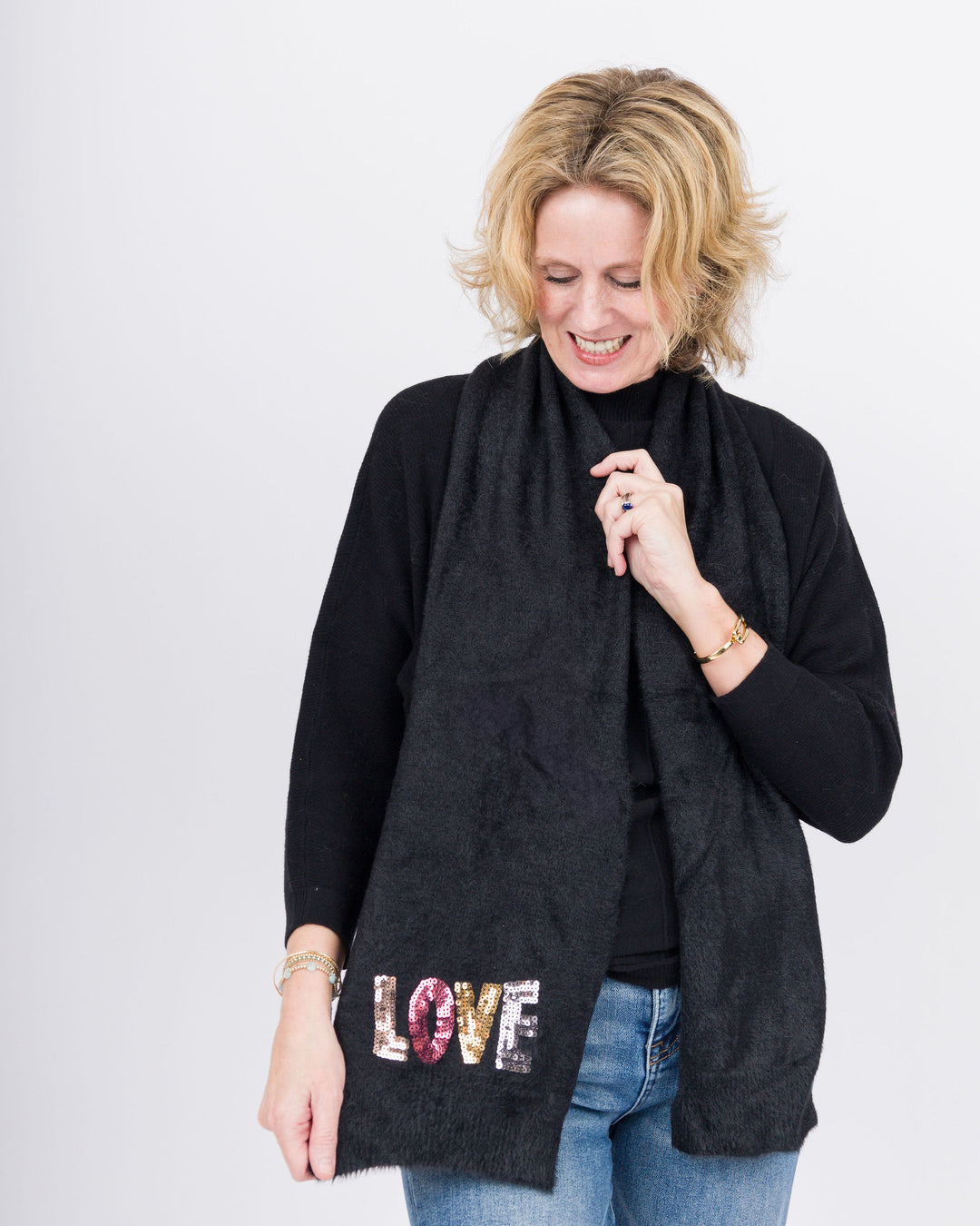 Sequin LOVE Scarf -Black