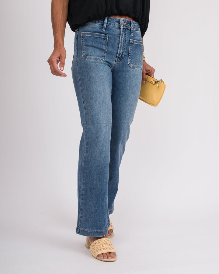 Mini Patch Pocket Flare Jean