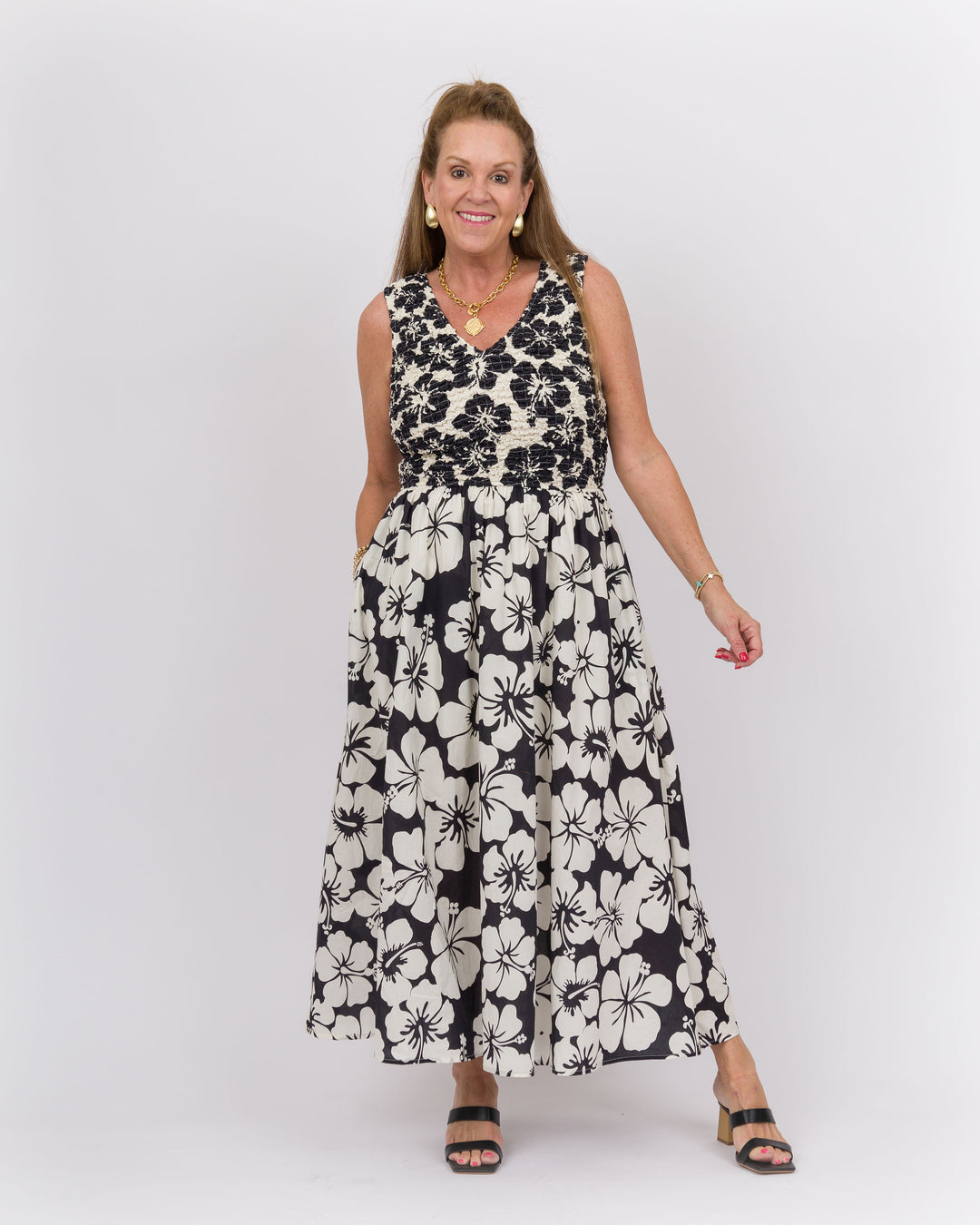 Black & White Sleeveless Floral Dress