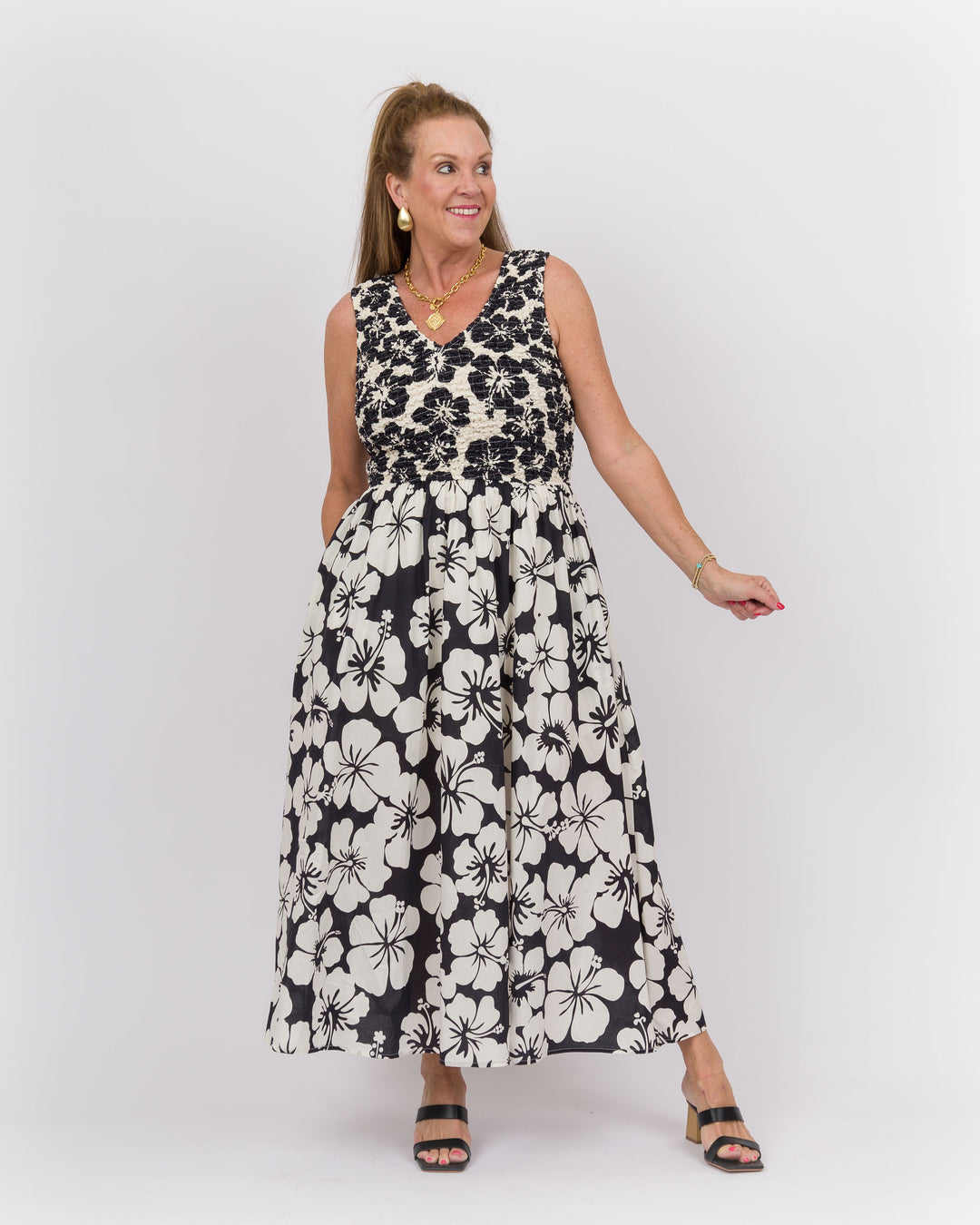 Black & White Sleeveless Floral Dress