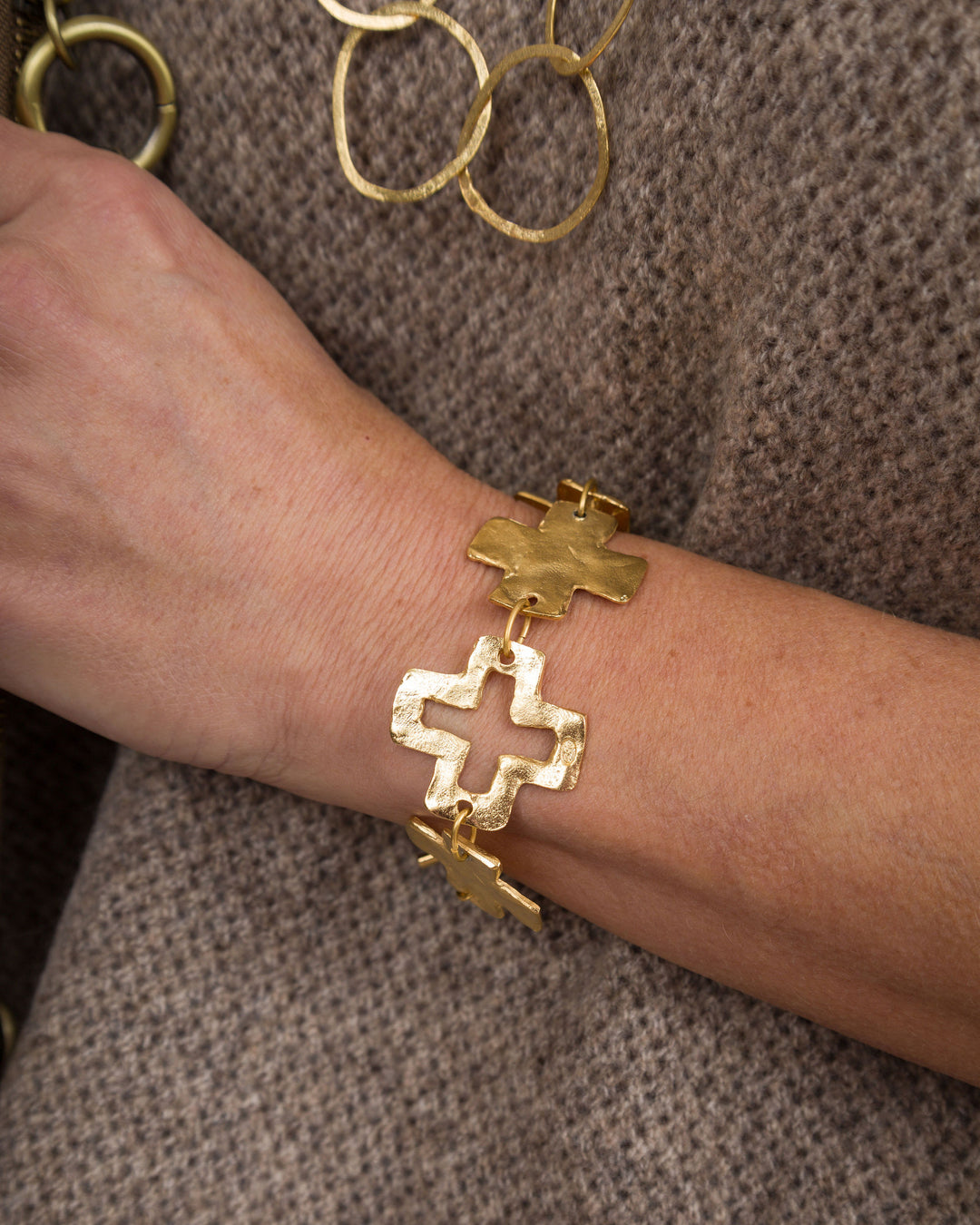 Susan Shaw Linked Cross Toggle Bracelet