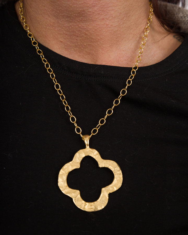 Susan Shaw Short Open Clover Necklace - Gold
