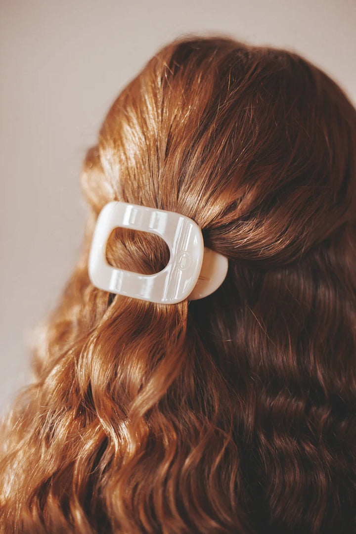 TELETIES Small Flat Round Hair Clip - Almond Beige
