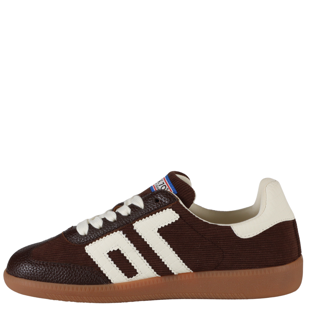 BACK 70 - CLOUD C in COFFEE MILK Sneakers