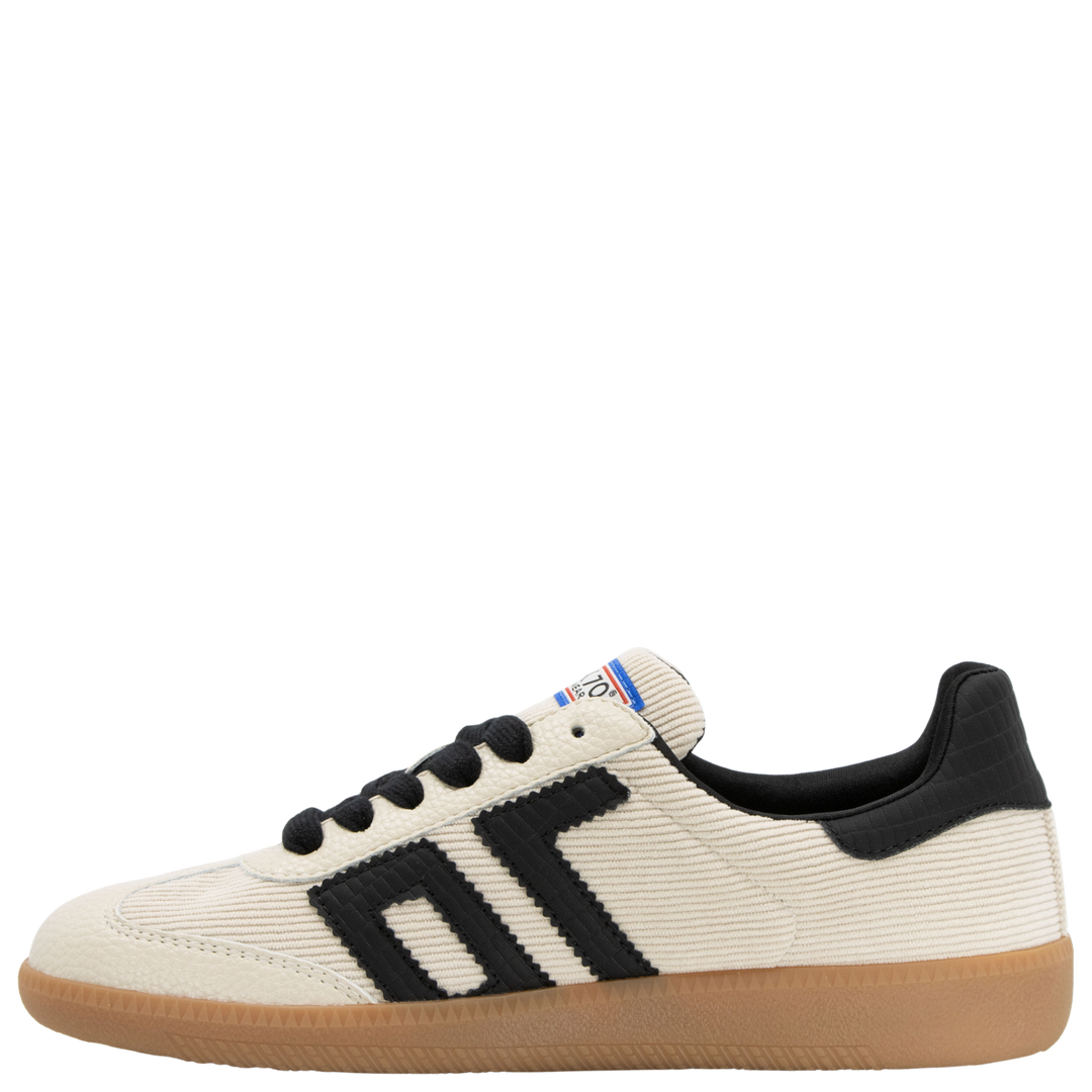 CLOUD C in CREAM BLACK, left view