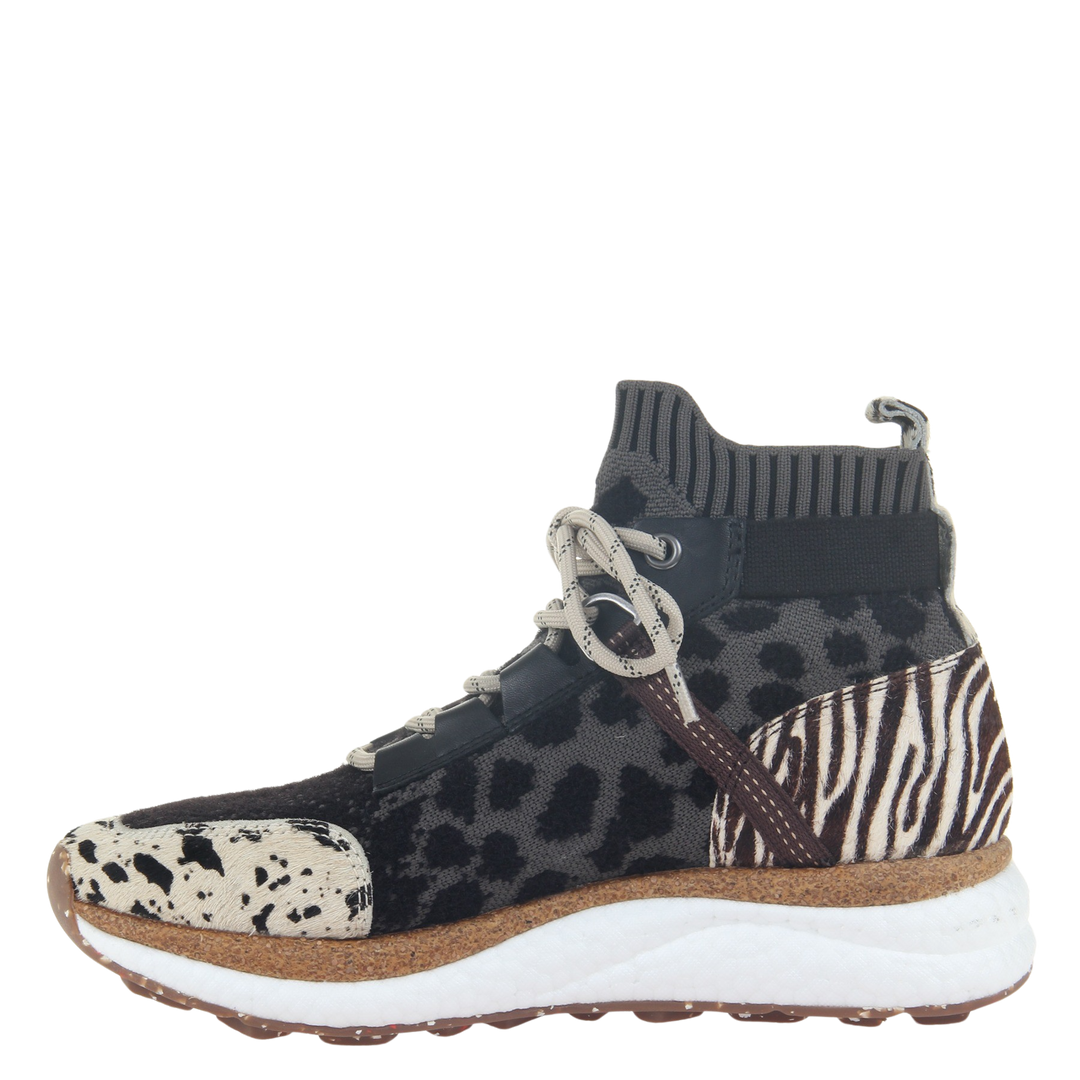 HYBRID in ANIMAL PRINT, left view