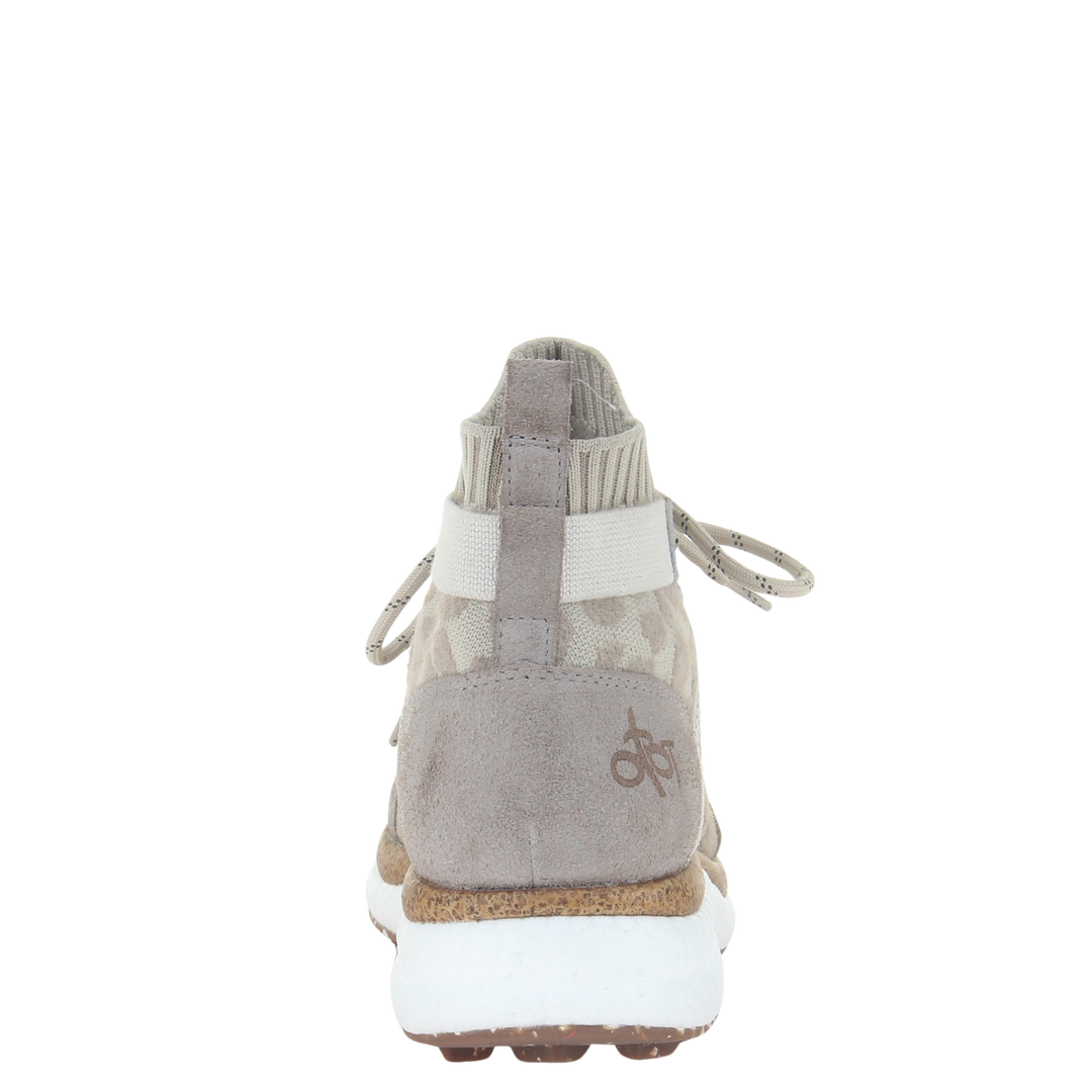 HYBRID in KHAKI, back view