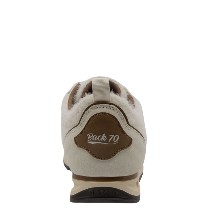 JOGGER W26 in BUTTER CUOIO, back view
